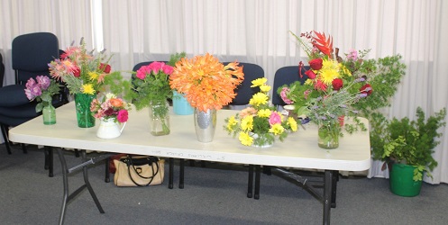 Friendship Table of flowers